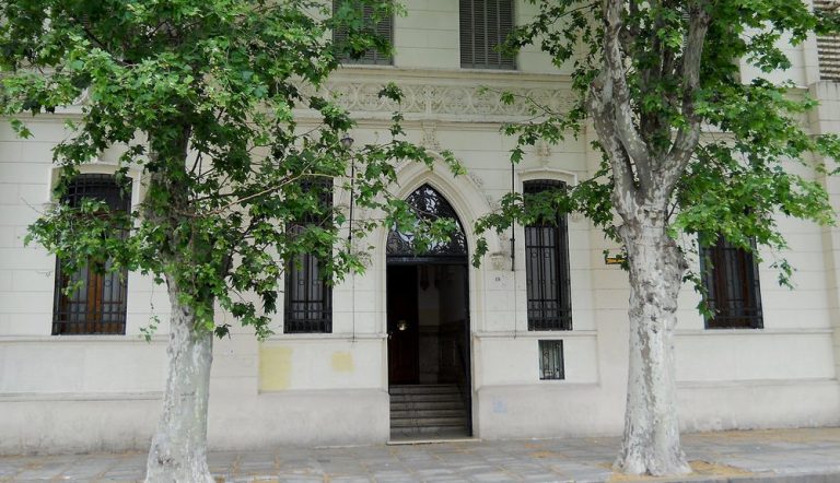 Quisieron armar un centro de estudiantes y los sancionaron