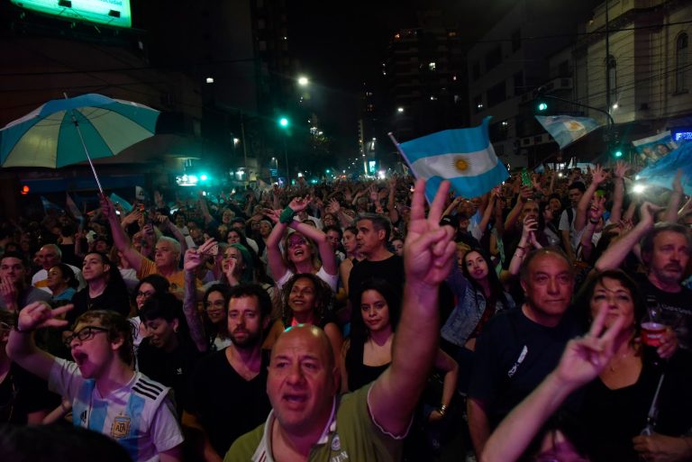 Postales del festejo albertista